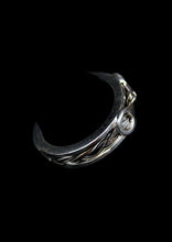 Load image into Gallery viewer, Custom Sterling Silver Snaffle Horsehair Inlay Ring
