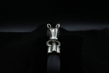 Load image into Gallery viewer, Large Horse-Head Silver Pewter Black Leather Bracelet
